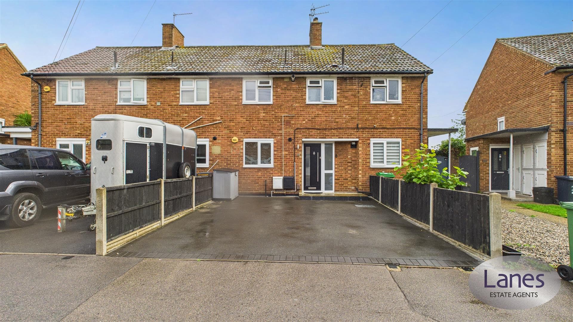 Wavell Close, Cheshunt, Waltham Cross, Hertfordshire, EN8 0LA