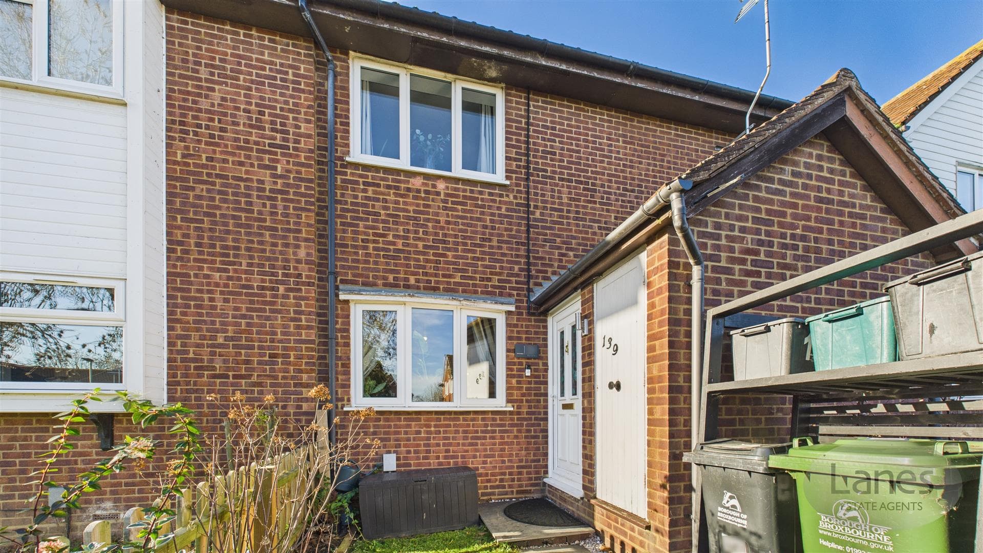 Bushbarns, Cheshunt, Waltham Cross, EN7 6EF