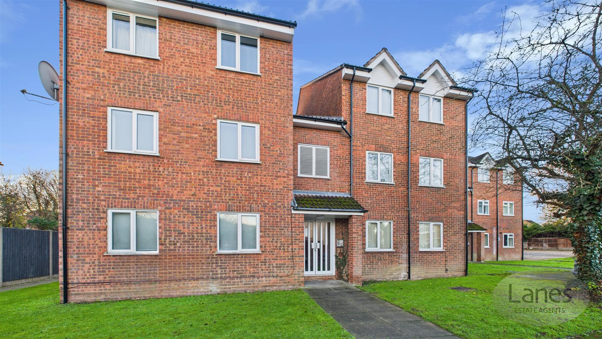 Cranleigh Close, Cheshunt, Waltham Cross, EN7 6HJ