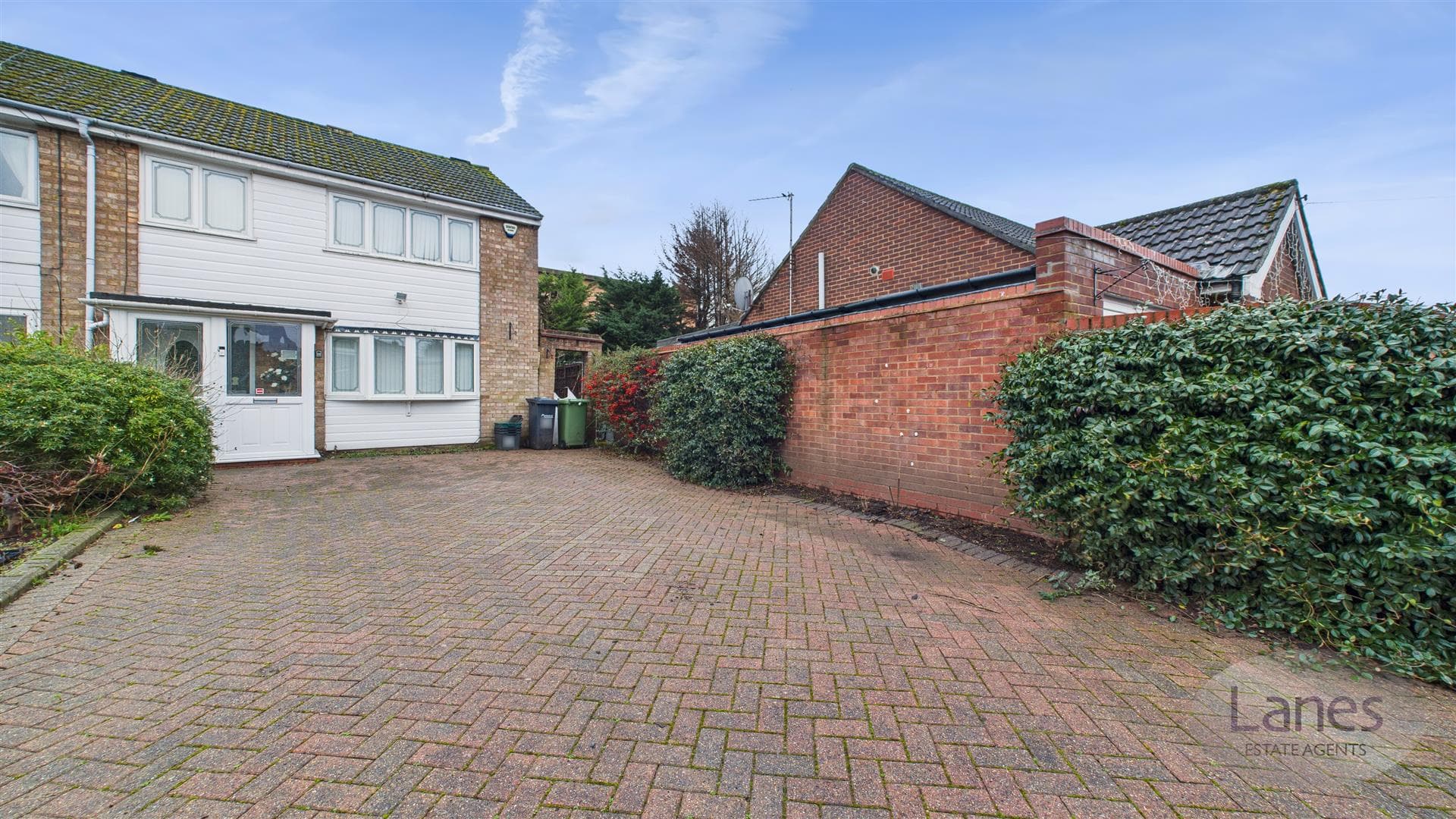 Gaywood Avenue, Cheshunt, Hertfordshire, EN8 8QD