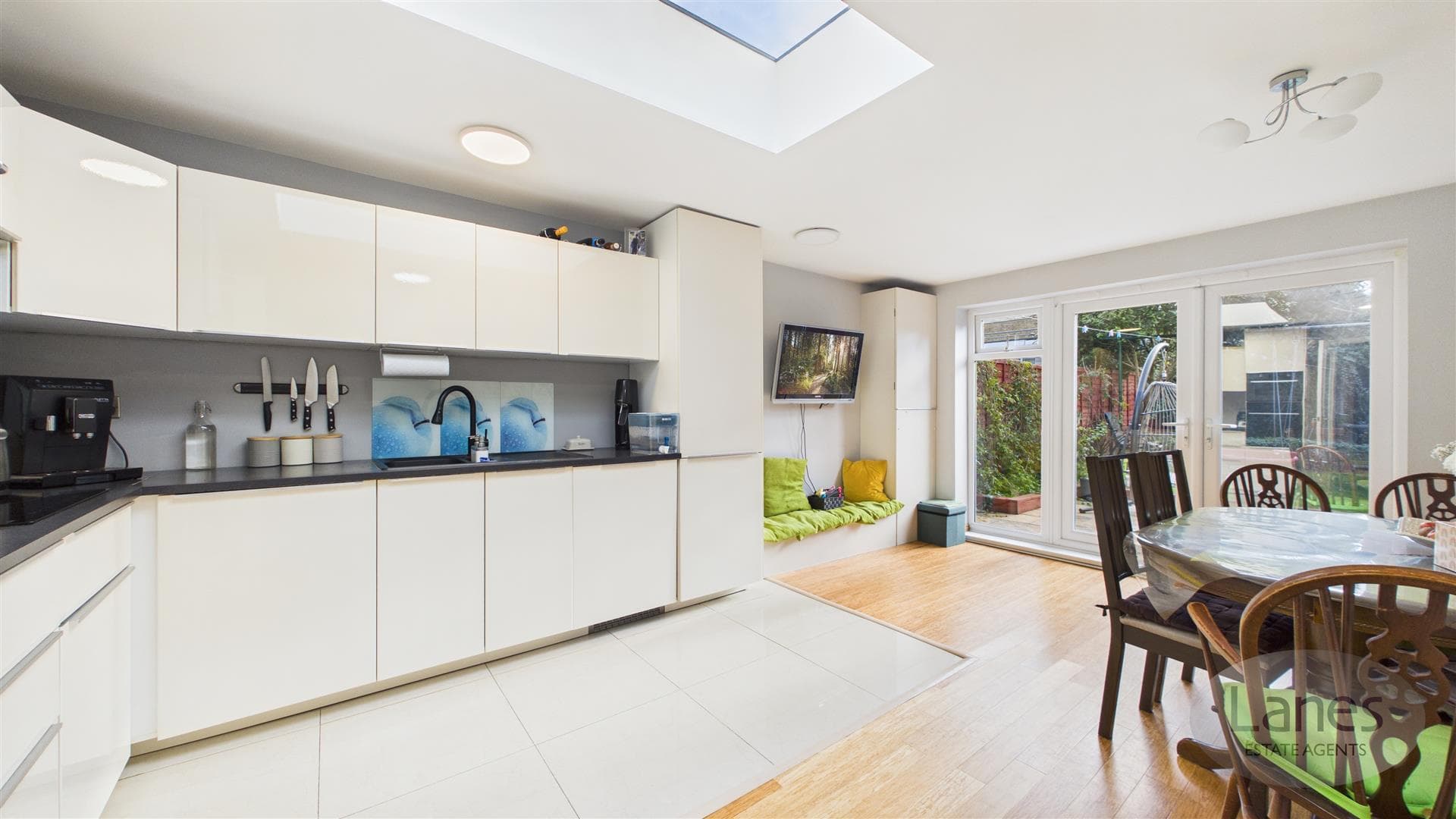 Eleanor Road, Waltham Cross, EN8 7DL