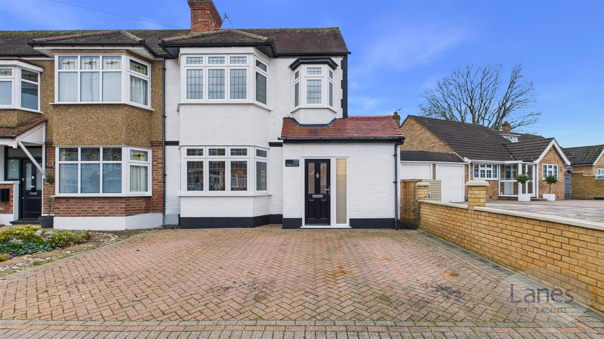 Hillside Crescent, Cheshunt, Waltham Cross, EN8 8PN