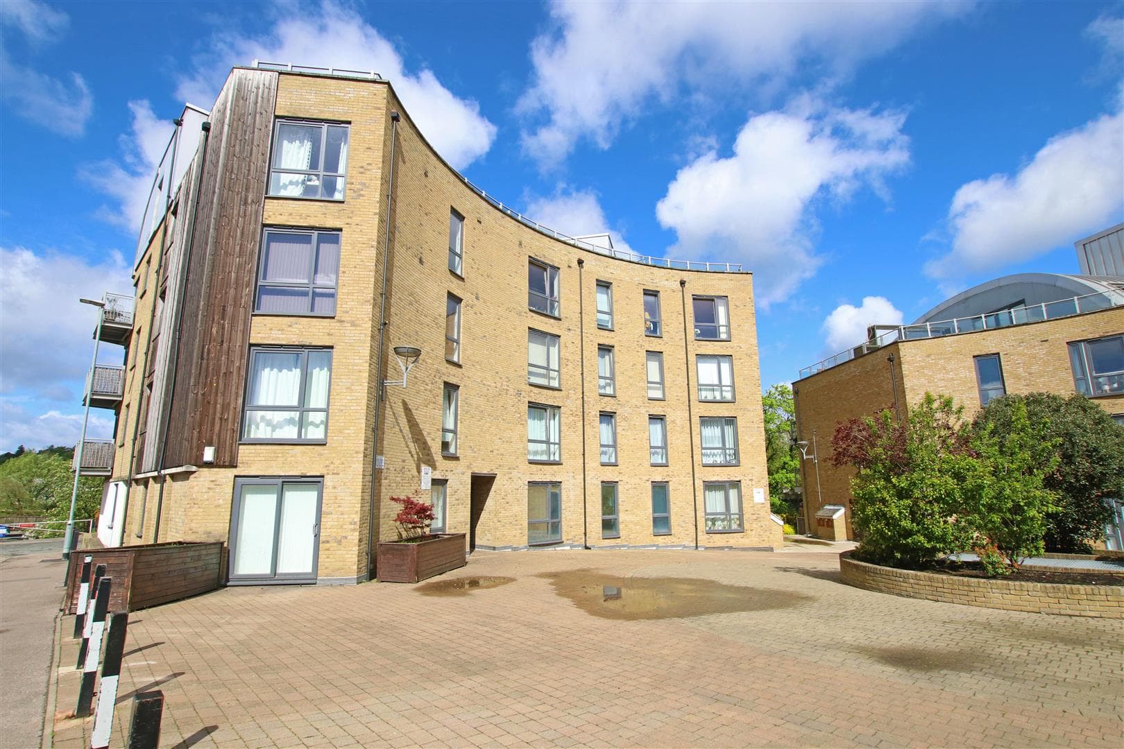 Elder Court, Mead Lane, Hertford, SG13 7GD