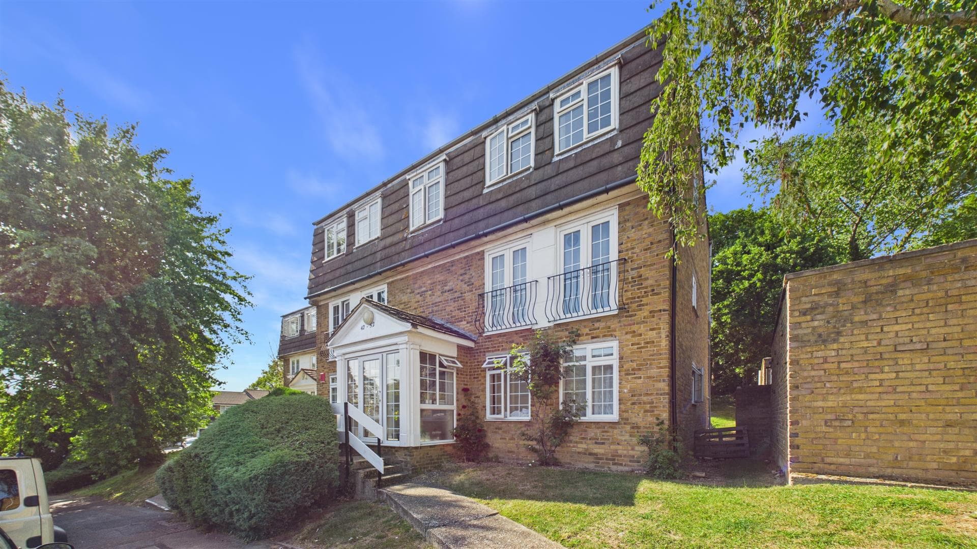 Crofton Way, Enfield, EN2 8HS