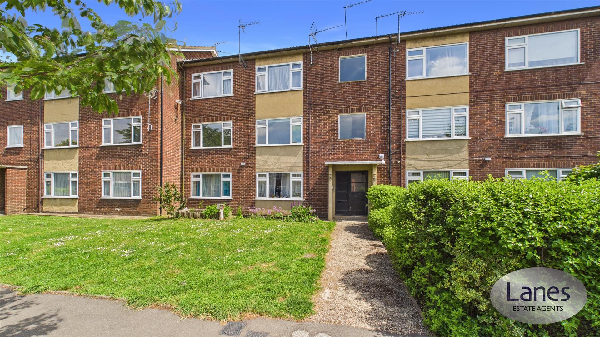 Bellamy Road, Cheshunt, EN8 9JU