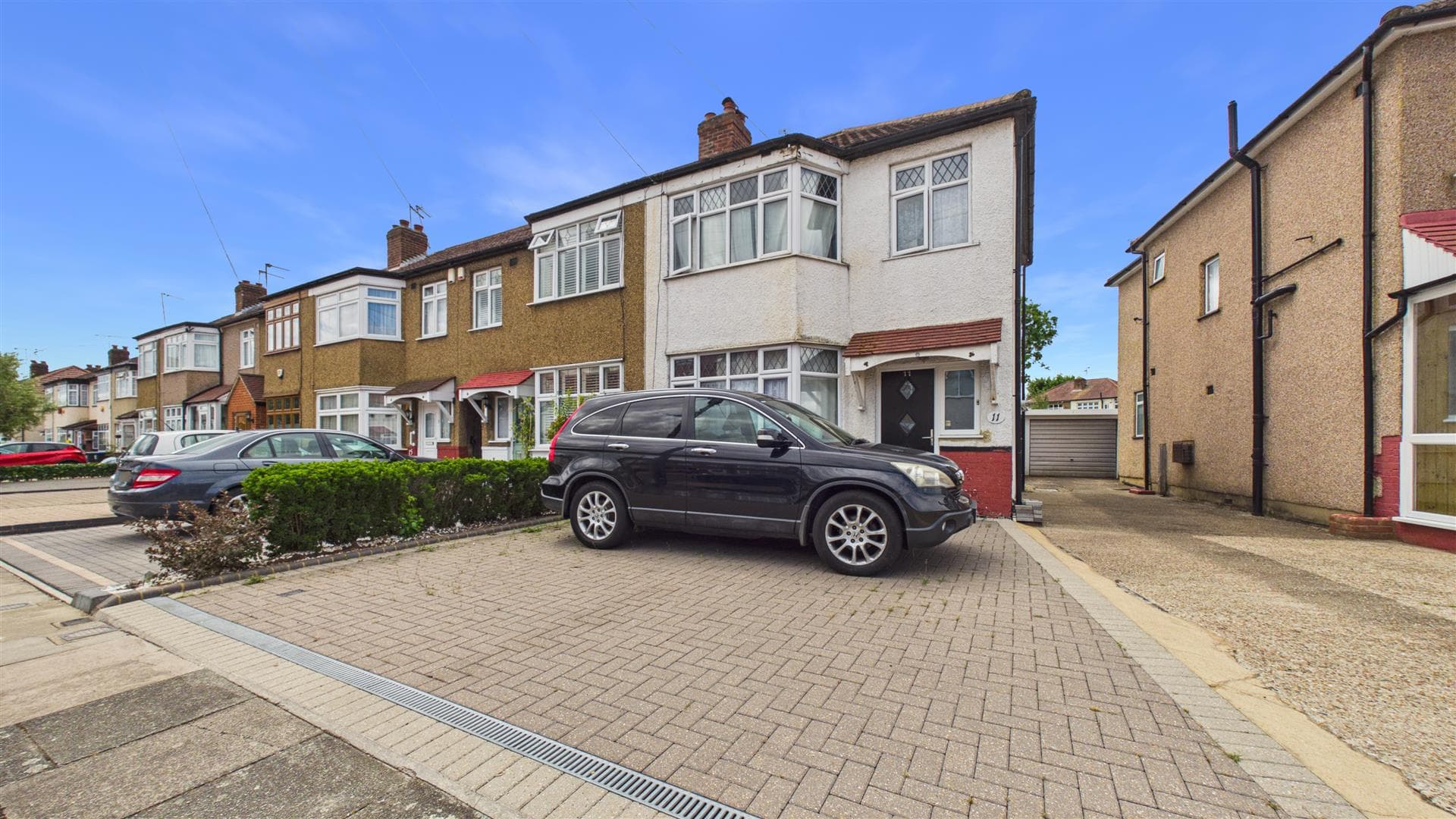 Carisbrook Close, Enfield, EN1 3NA