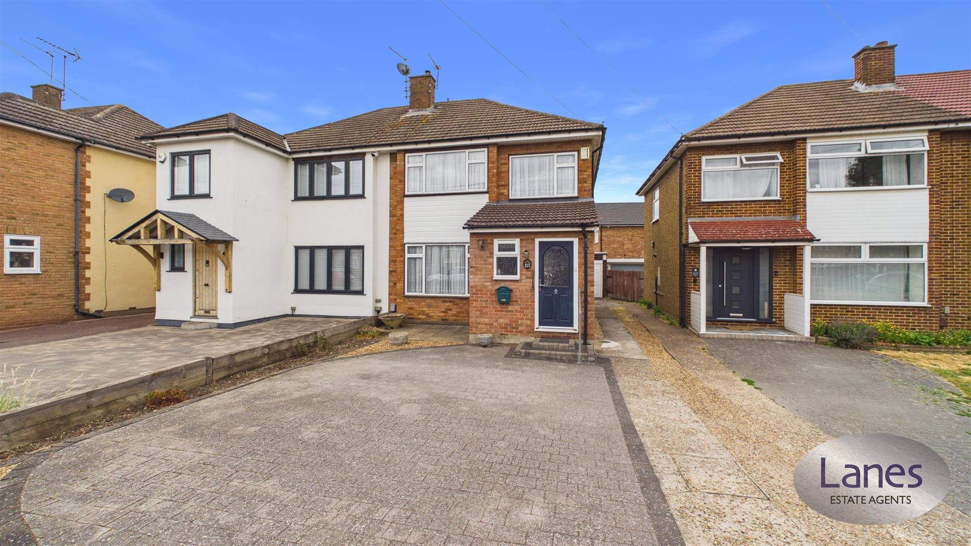 Cadmore Lane, Cheshunt, Waltham Cross, EN8 9JQ