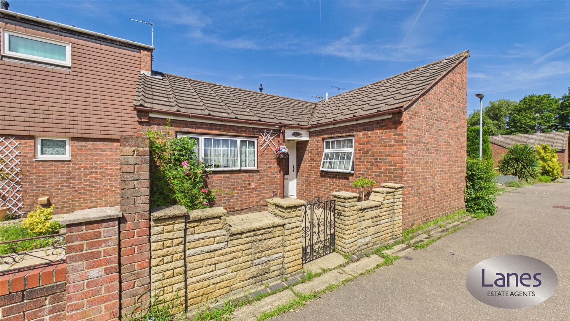 Wheatcroft, Cheshunt, Waltham Cross, EN7 6JU