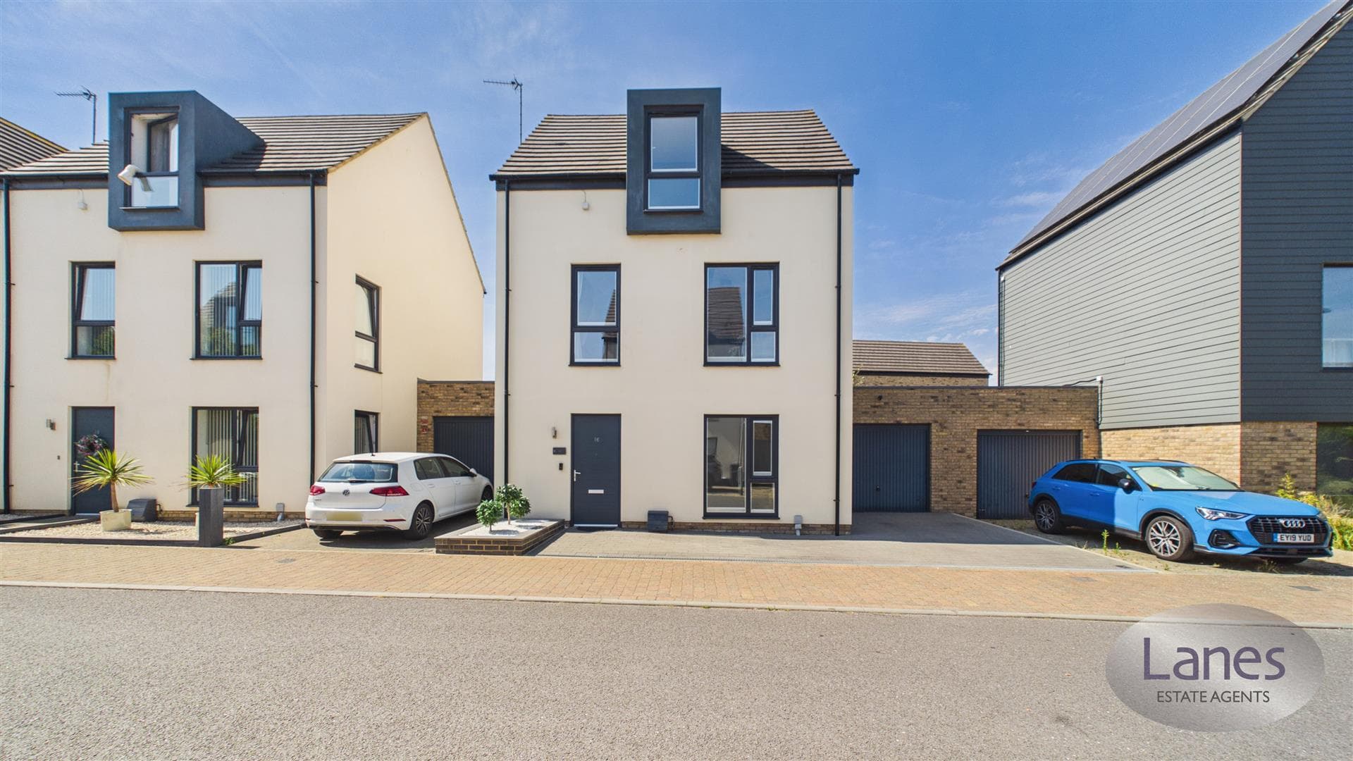 Markwick Avenue, Cheshunt, Waltham Cross, EN8 9FP