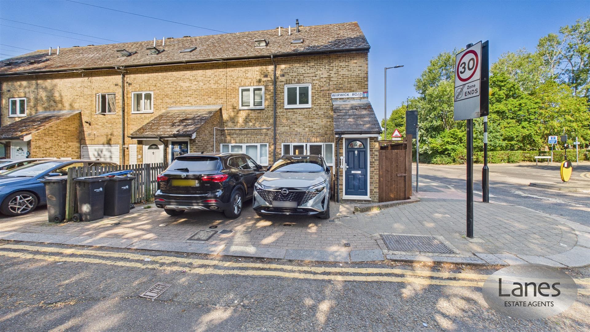Warwick Road, Enfield, EN3 6HW