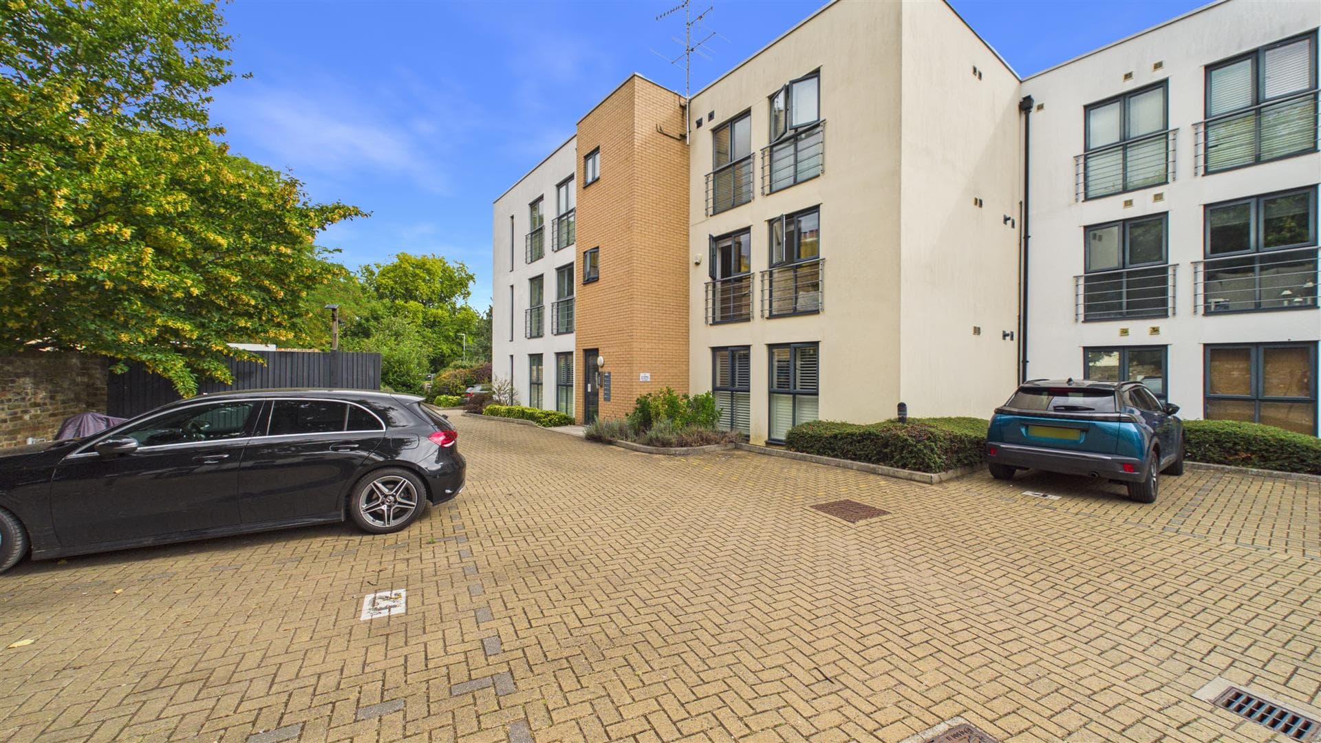 Ebenezer Court, North Road, Hertford, SG14 1LT