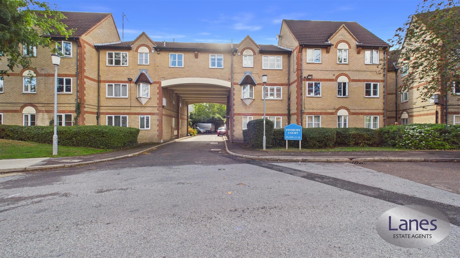Parkside, Waltham Cross, EN8 7TH